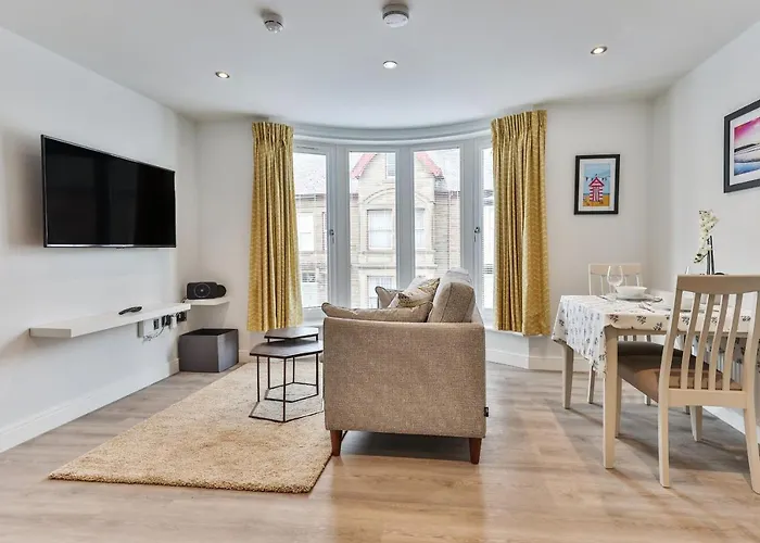 Finest Retreats - 13 Belle House - 2