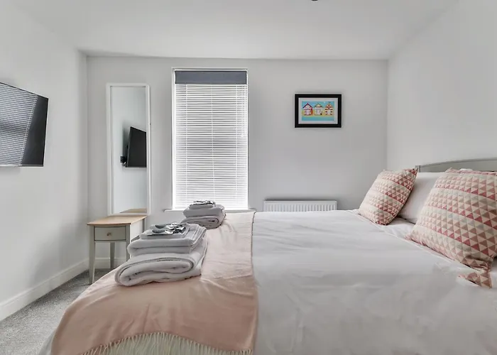 Finest Retreats - 13 Belle House - 2 Apartment *